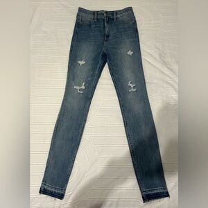 NWOT Hollister Ultra High-Rise Extreme Skinny Jeans